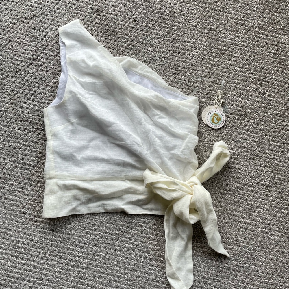 White one shoulder top